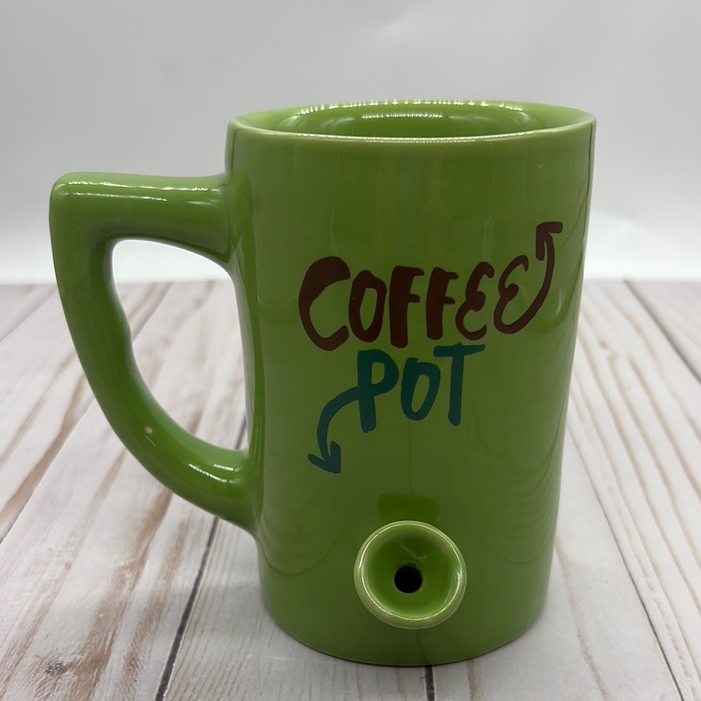 Roast & Toast Smokable Wake & Bake Ceramic Mug Pipe